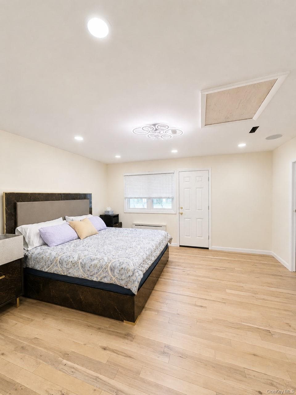 886 Woodmere Drive thumbnail 15