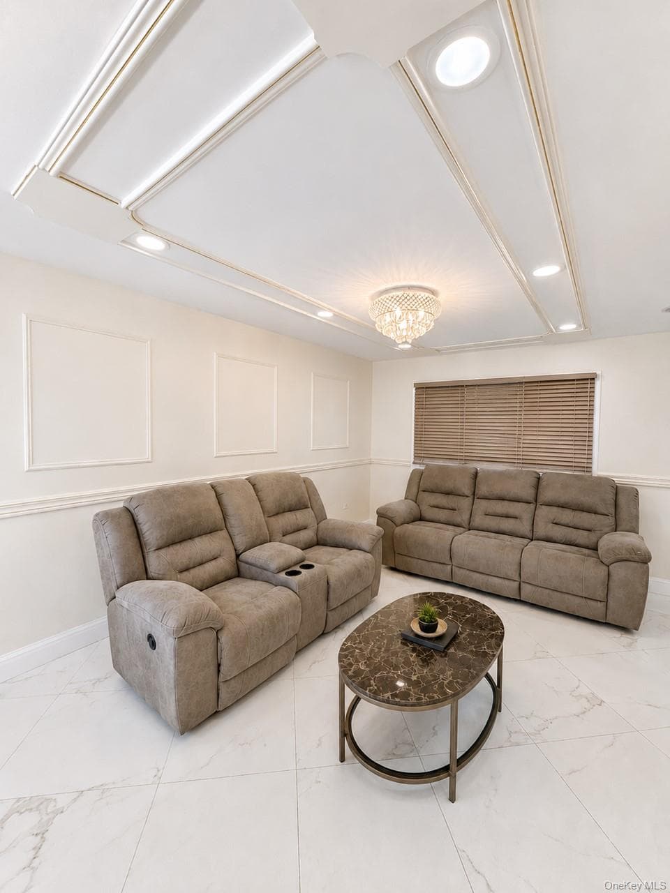 886 Woodmere Drive thumbnail 8