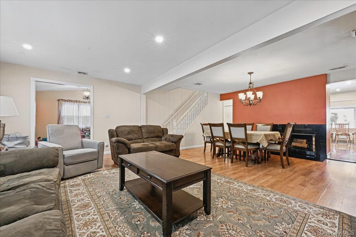 152 Choir Lane thumbnail 15