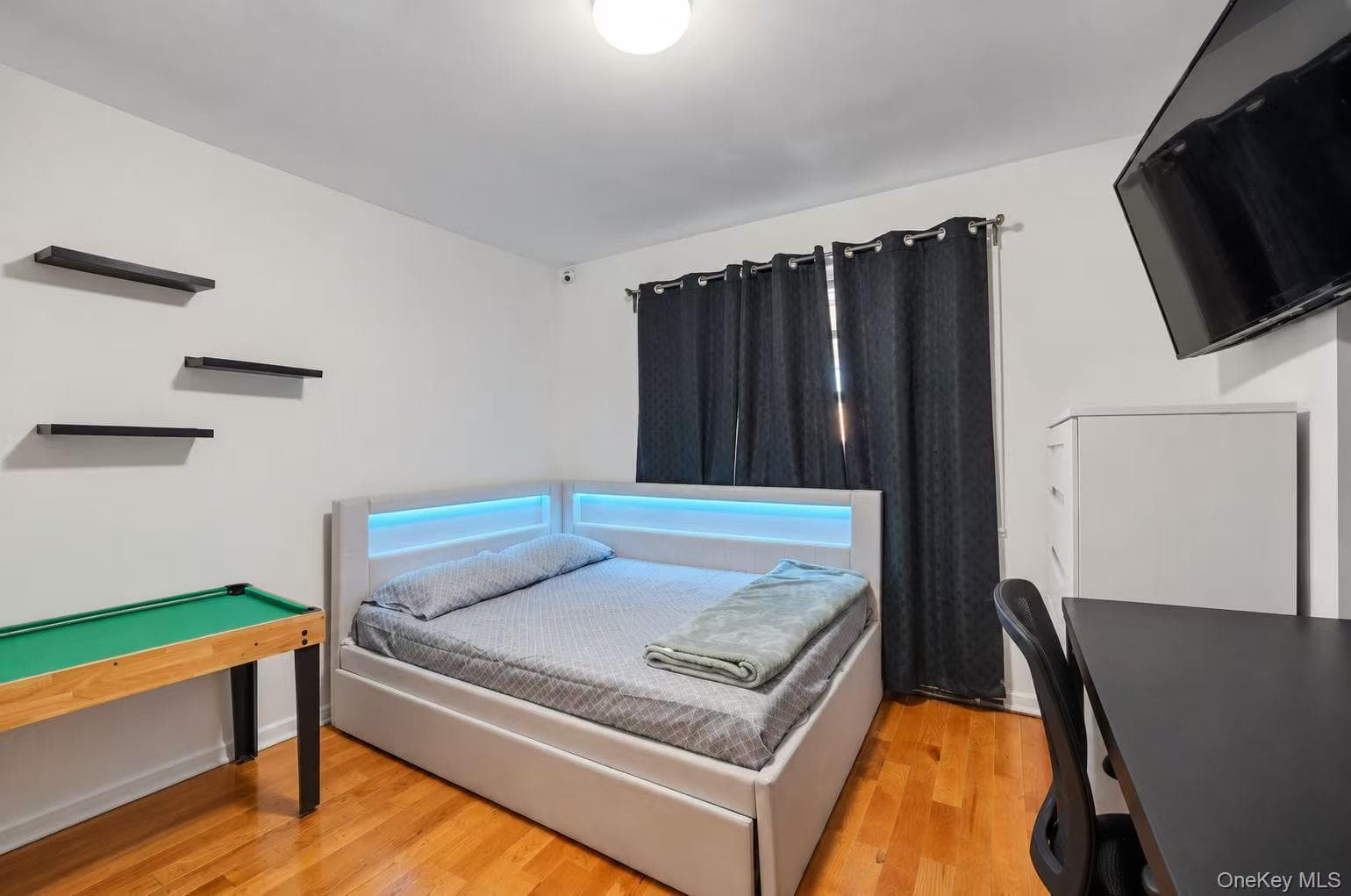 6728 Utopia Parkway thumbnail 21