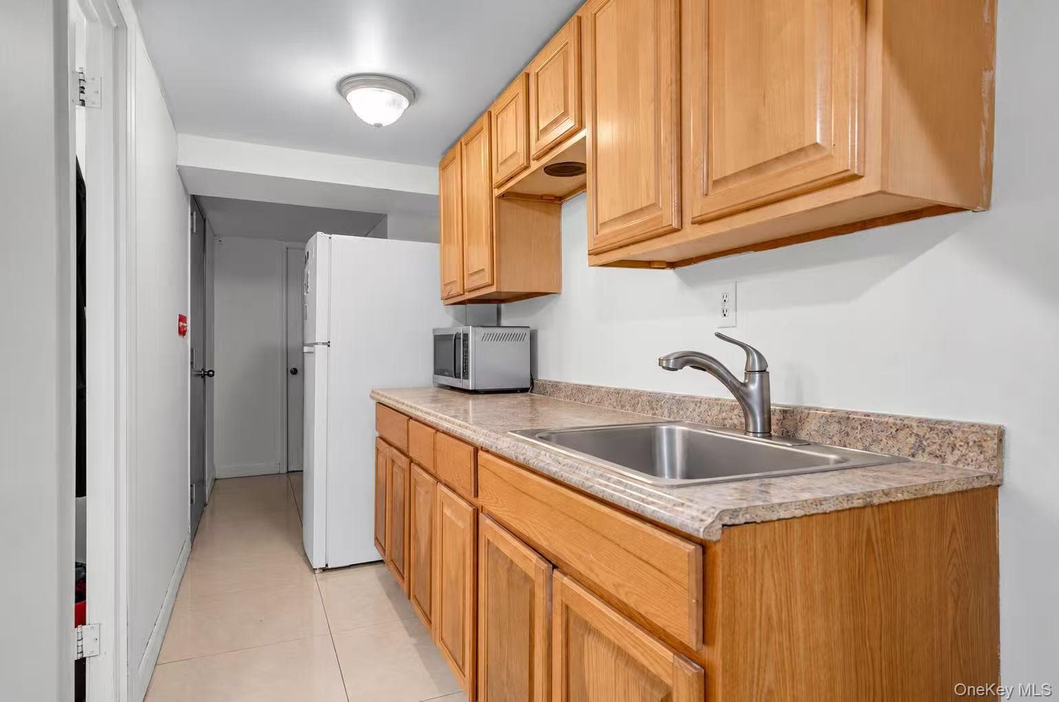 6728 Utopia Parkway thumbnail 19