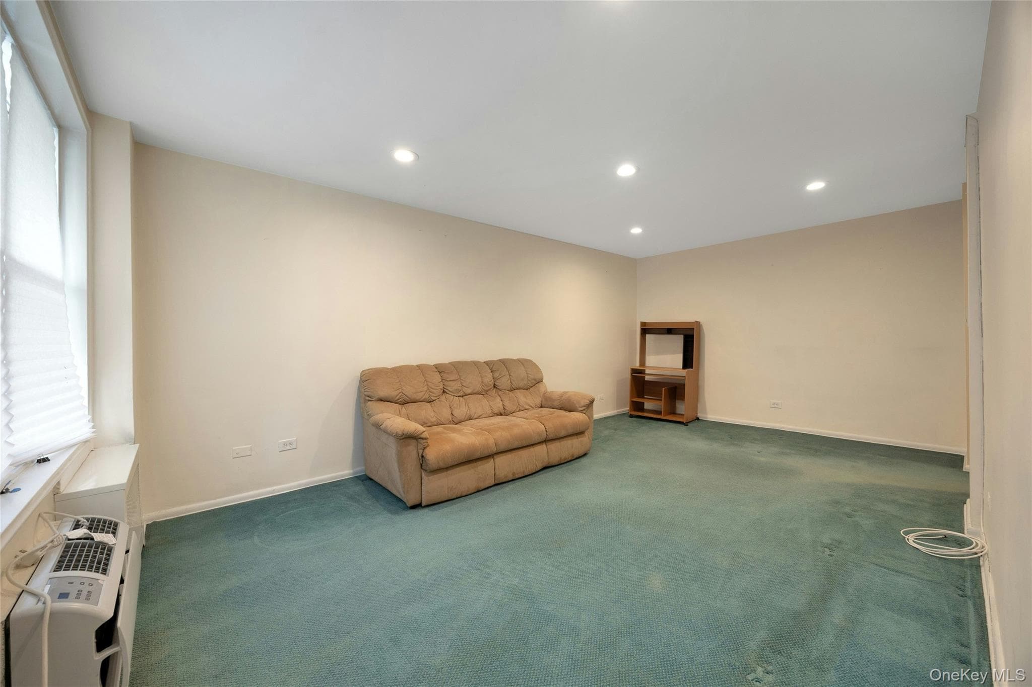 34-43 60th Street Unit: 2F thumbnail 5