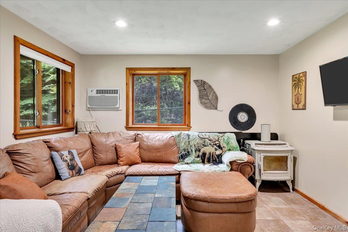 307 Bobillen Drive thumbnail 32