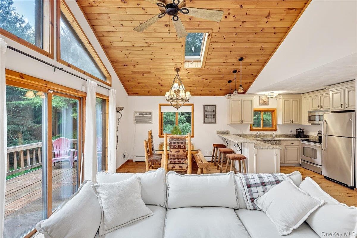 307 Bobillen Drive thumbnail 15