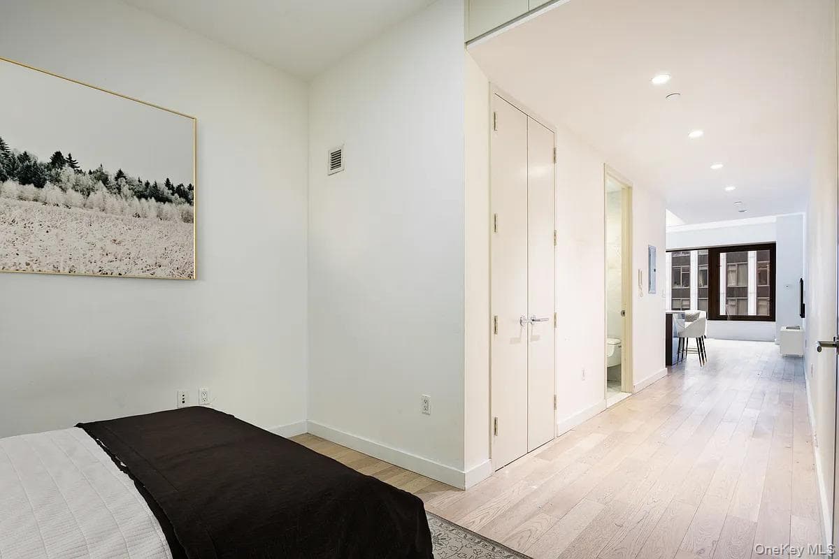 75 Wall Street Unit: 24D thumbnail 8