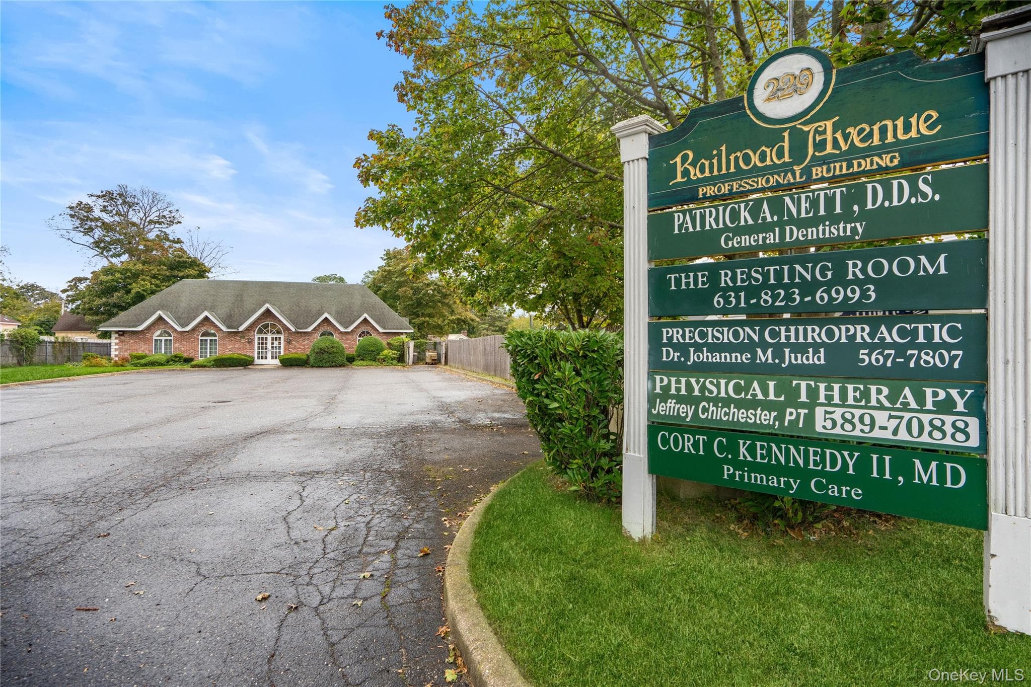 229 Railroad Avenue, Sayville