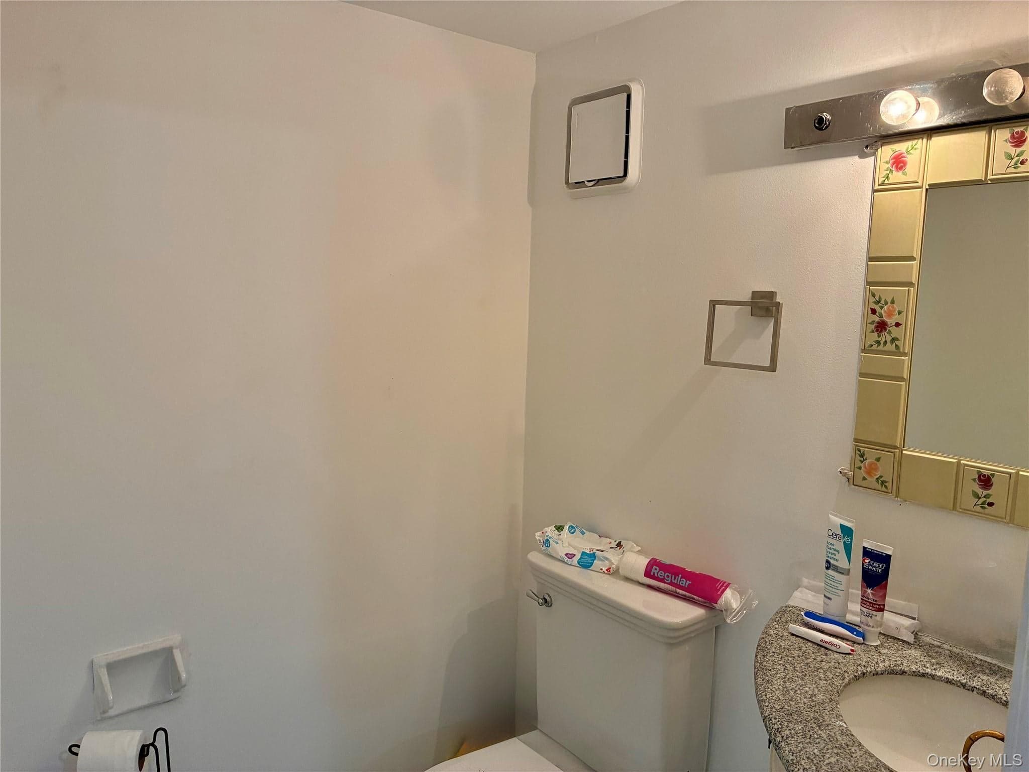 1713 E 14th Street Unit: A thumbnail 12
