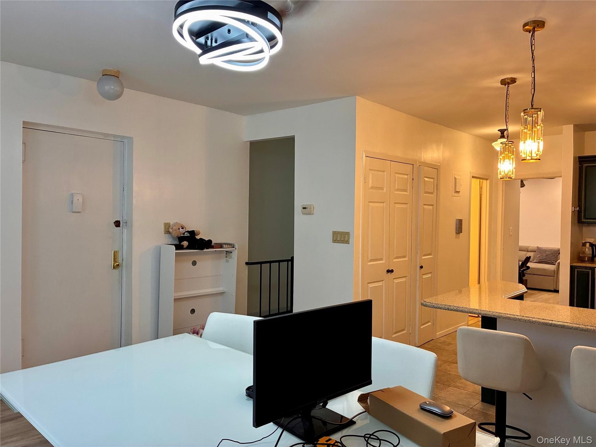 1713 E 14th Street Unit: A thumbnail 3