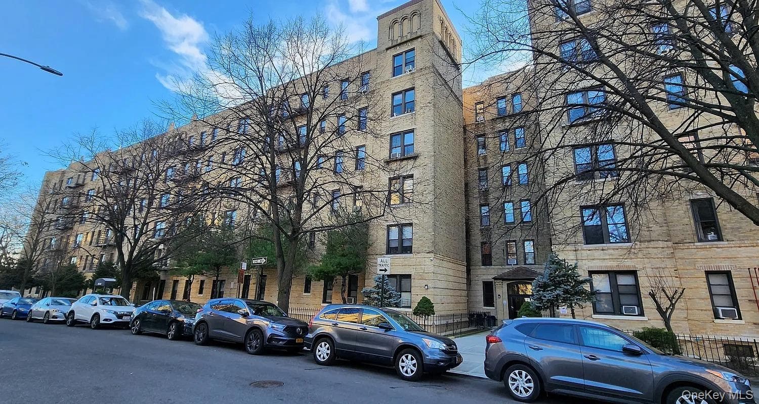 83-52 Talbot Street St Unit: 1-J, Kew Gardens