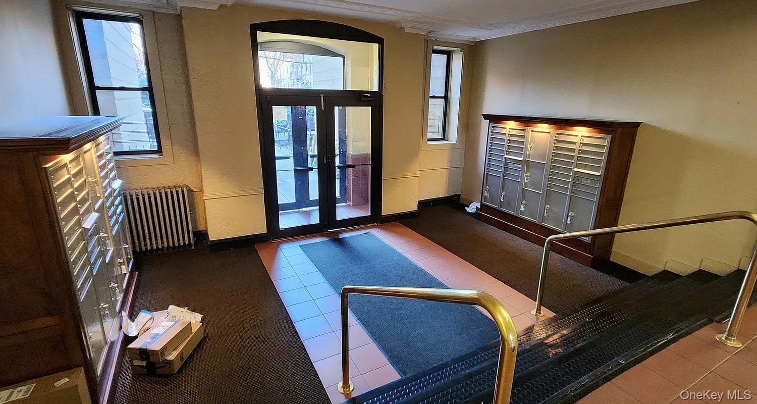 83-52 Talbot Street St Unit: 1-J thumbnail 2