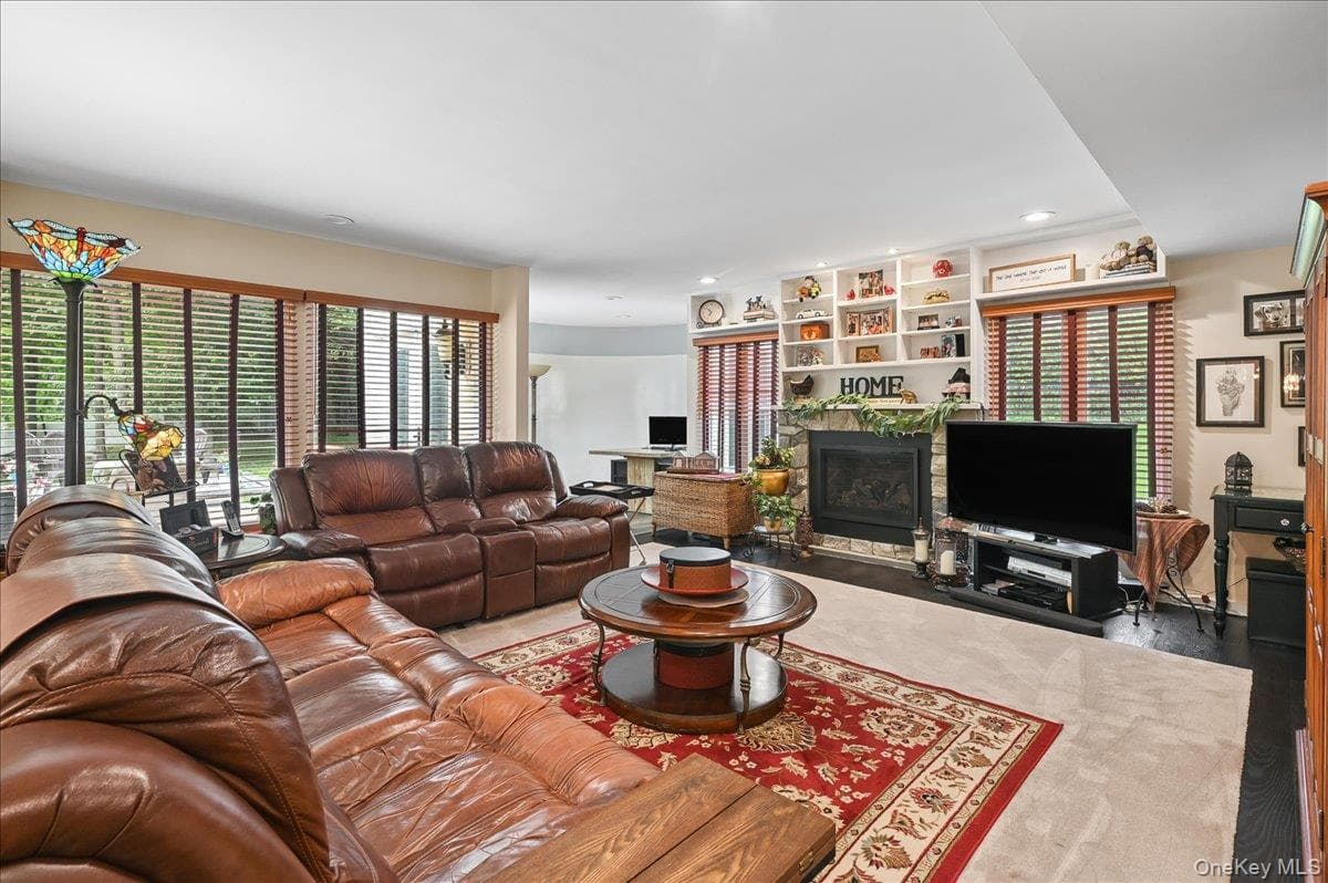12 Berkshire Drive thumbnail 17