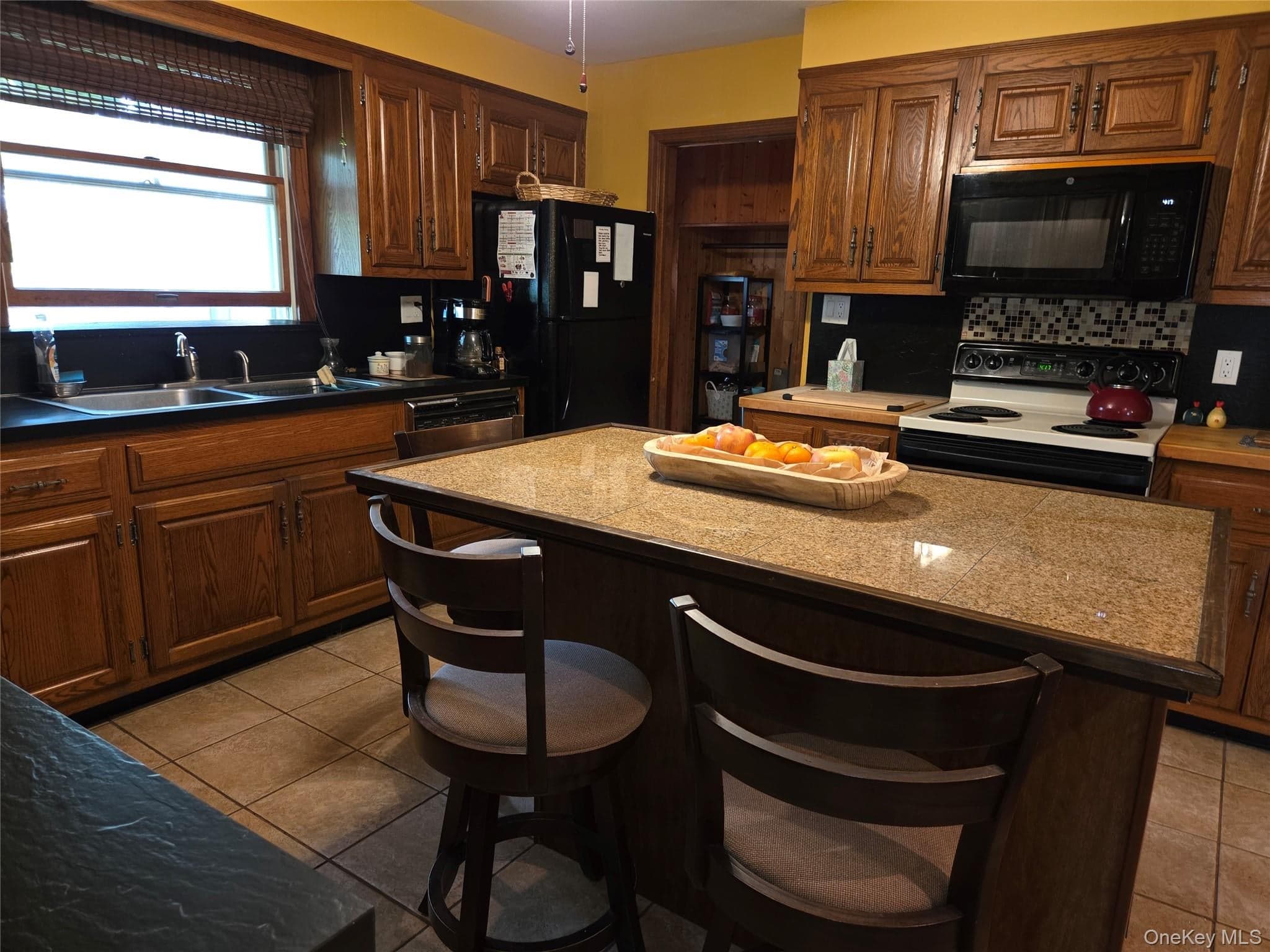 33 Elmwood Avenue thumbnail 19