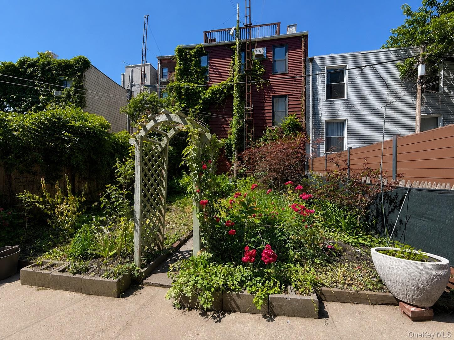 148 N 9th Street thumbnail 8