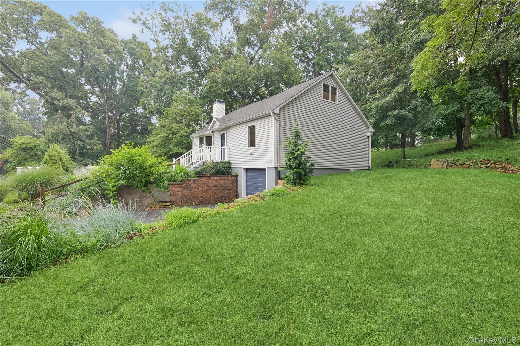 2639 N Wading River Road thumbnail 3