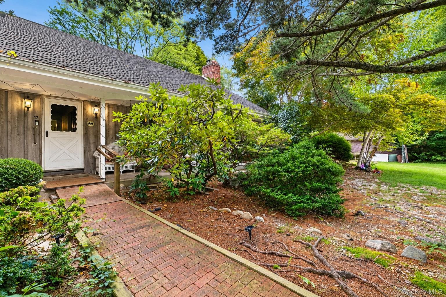 17 Washington Avenue photo 1