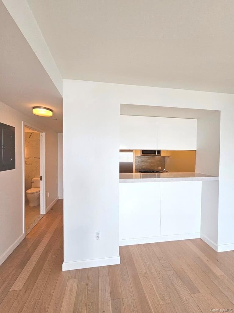 138-35 39th Avenue Unit: 12L thumbnail 4