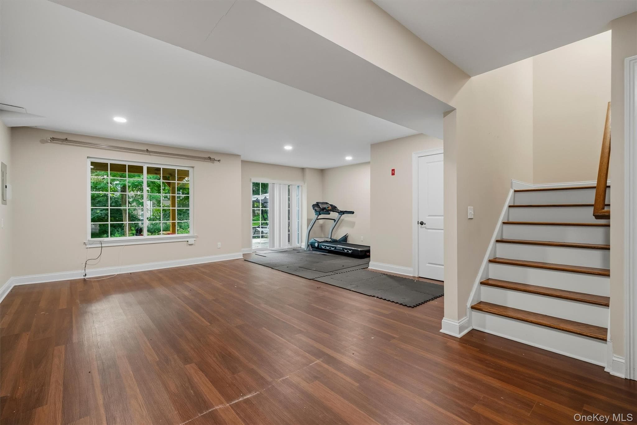 809 Fairway Court thumbnail 32