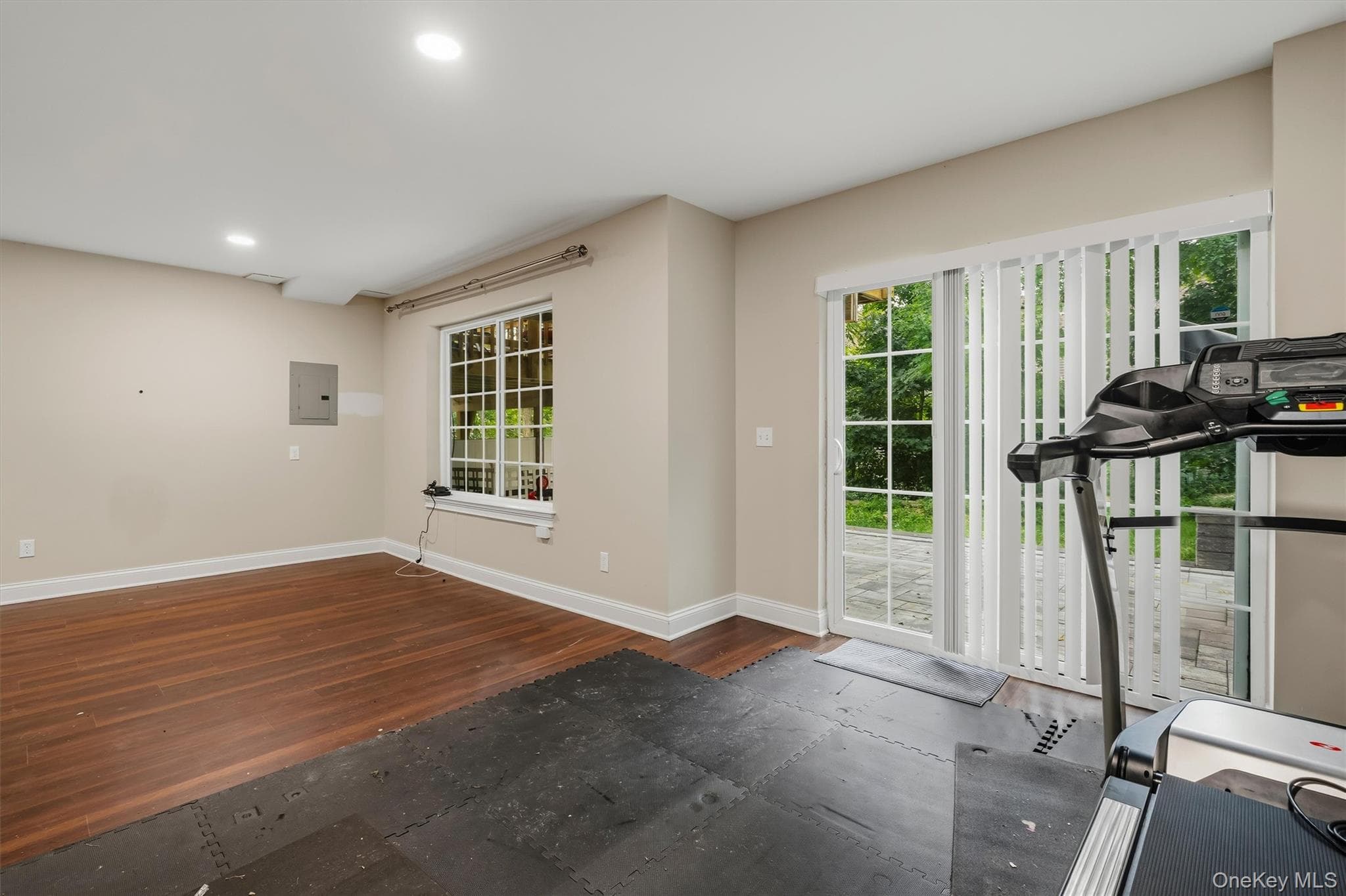 809 Fairway Court thumbnail 34