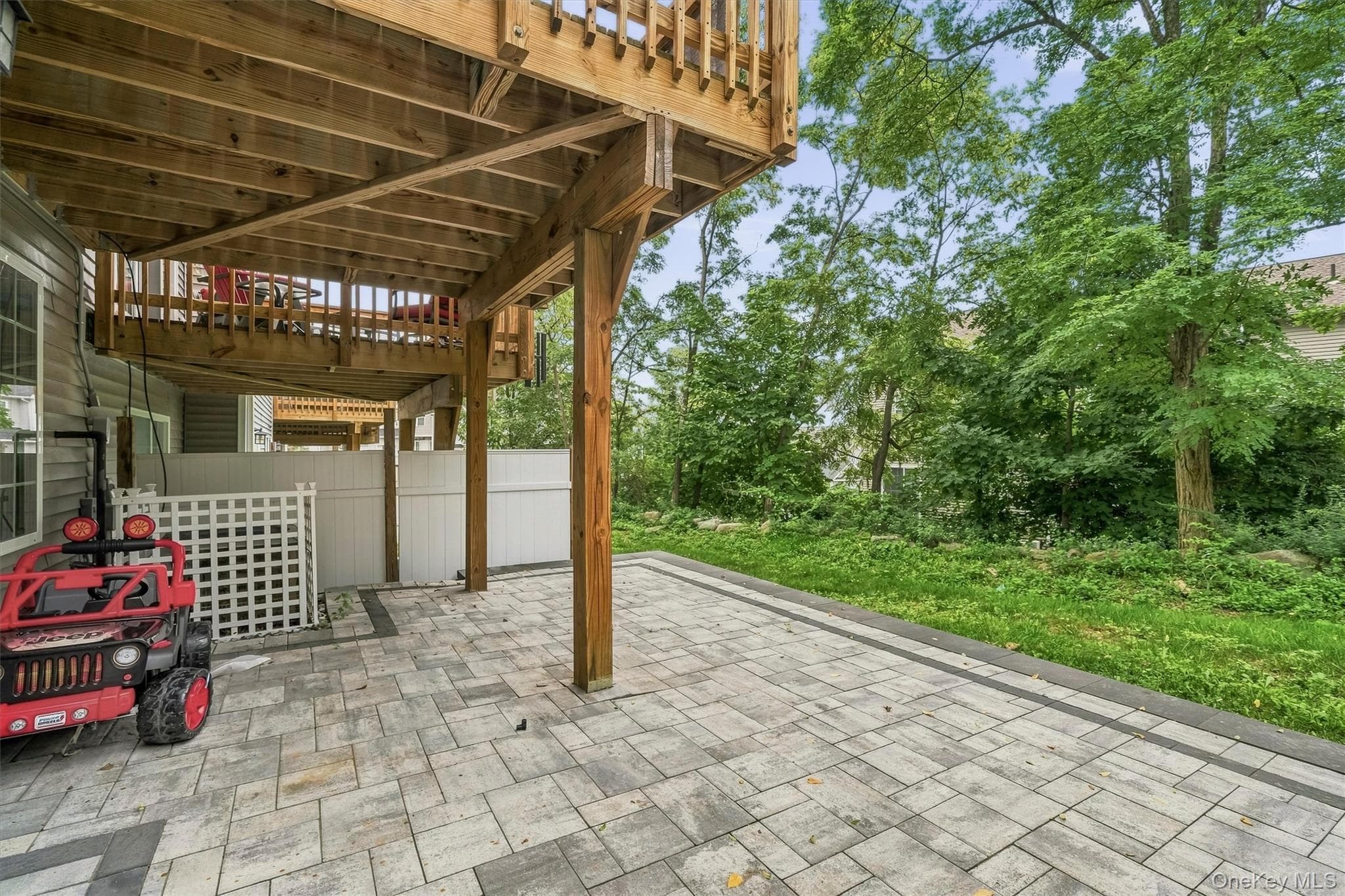 809 Fairway Court thumbnail 38
