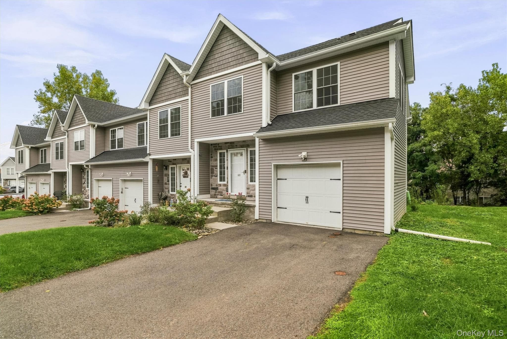809 Fairway Court thumbnail 2