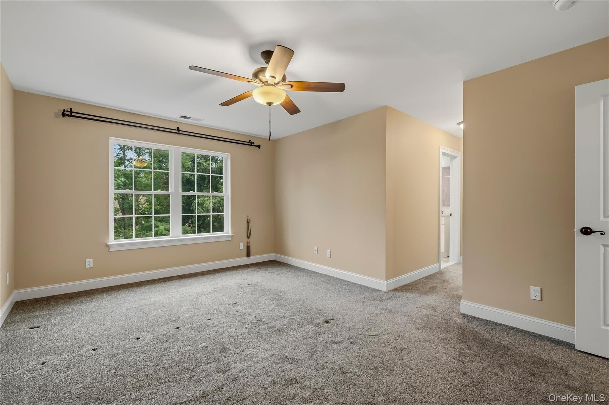 809 Fairway Court thumbnail 21
