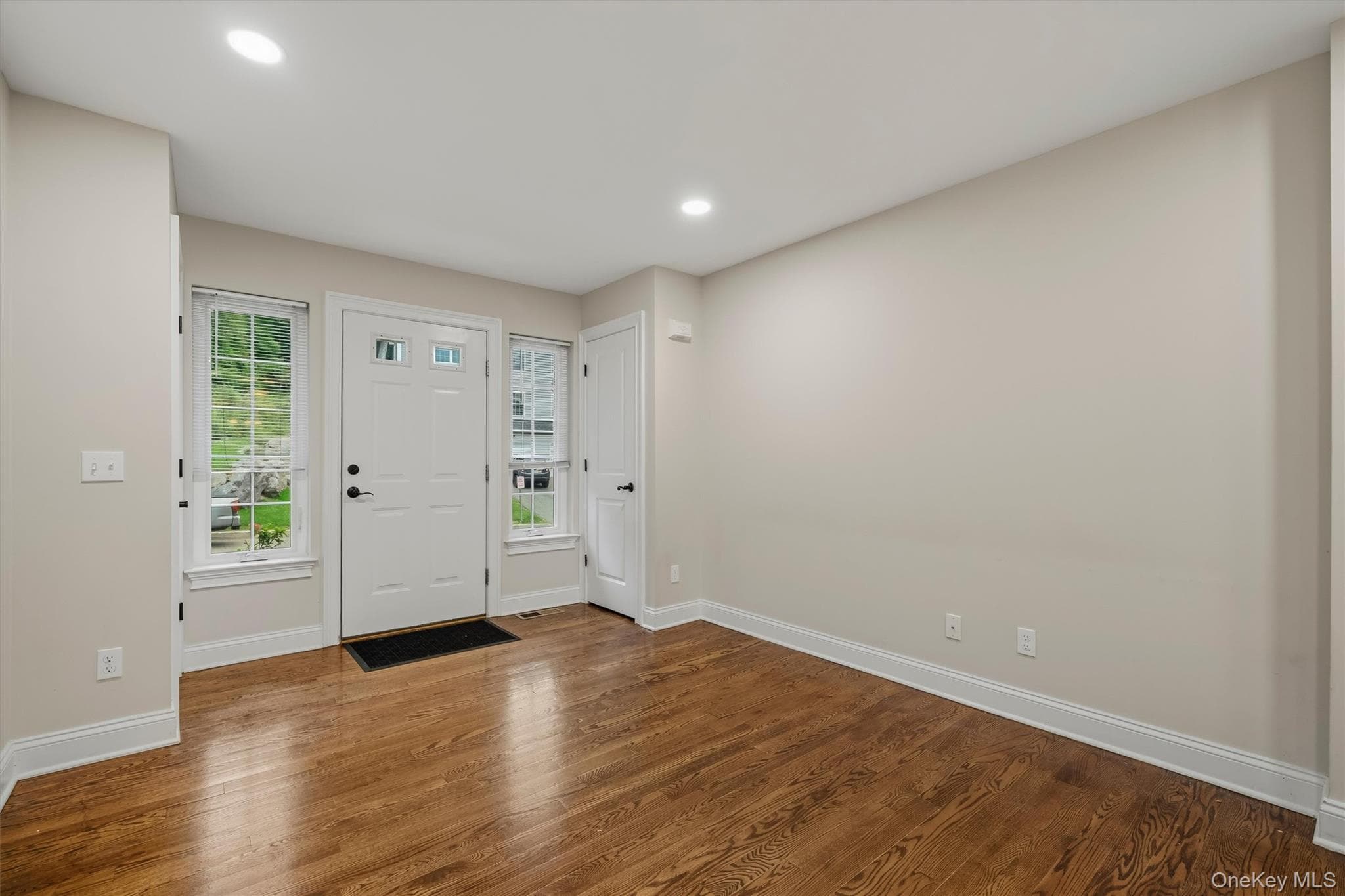 809 Fairway Court thumbnail 5