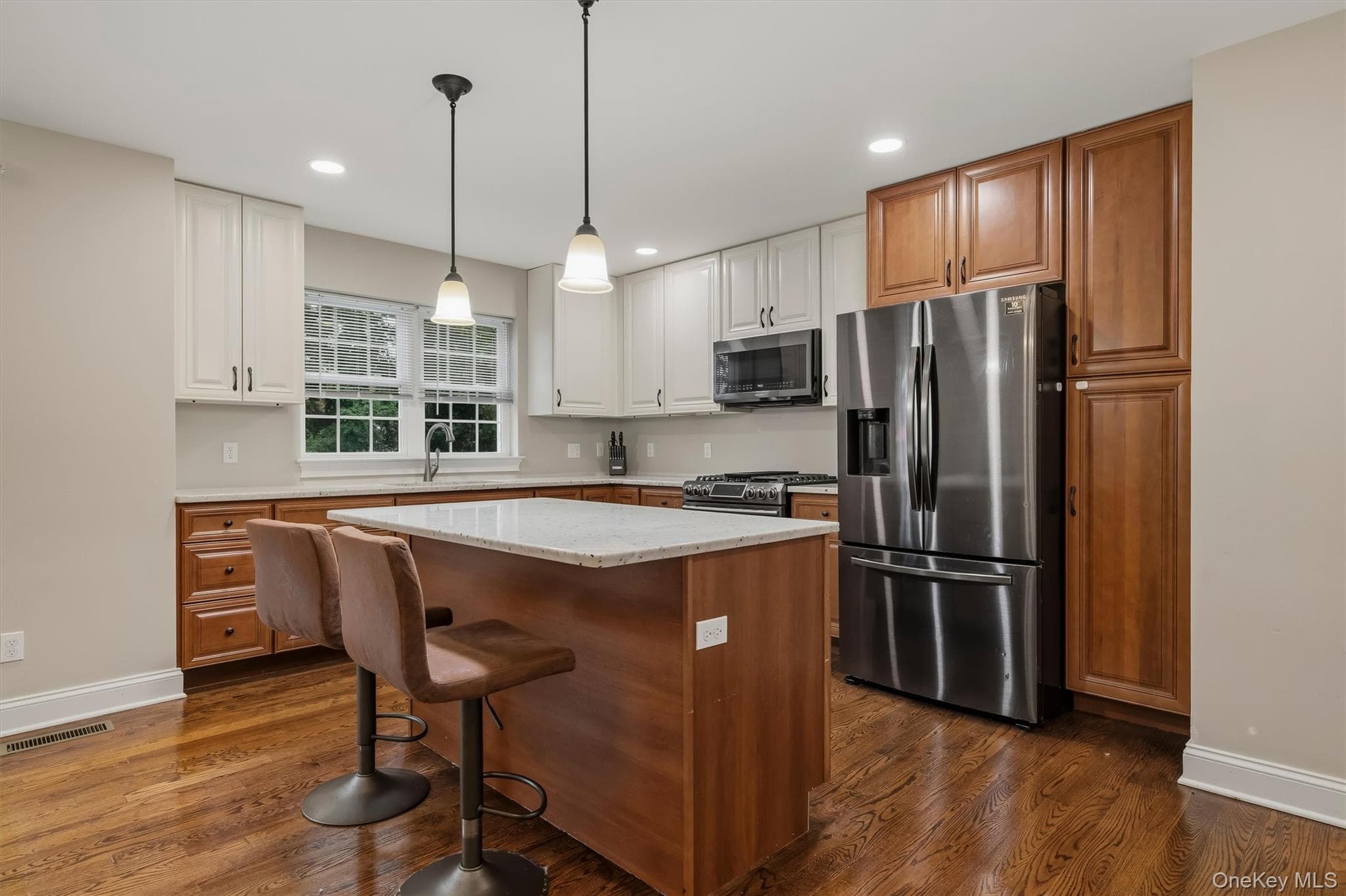 809 Fairway Court thumbnail 11