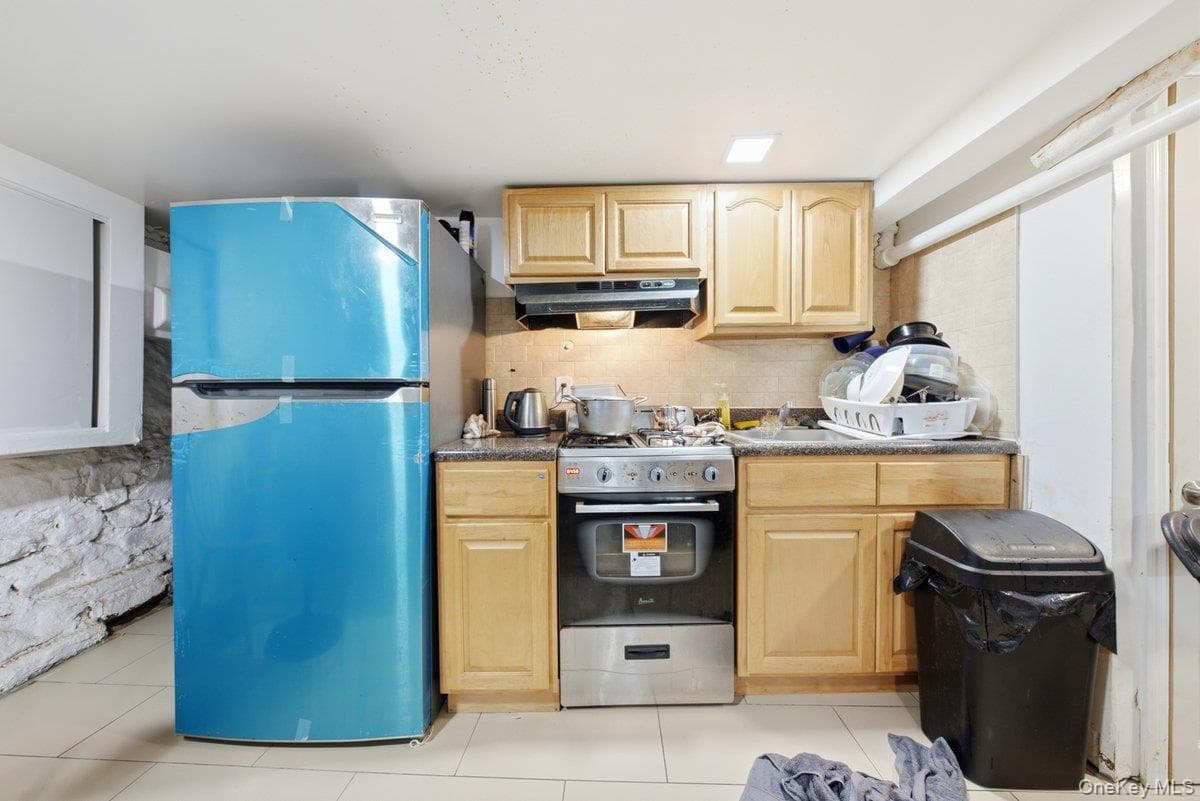 3159 Villa Avenue thumbnail 13