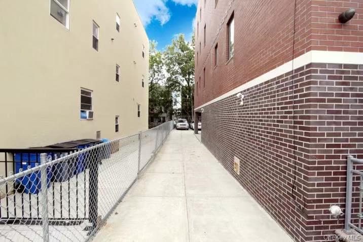 108-38 41st Ave Ave Unit: 2B thumbnail 8