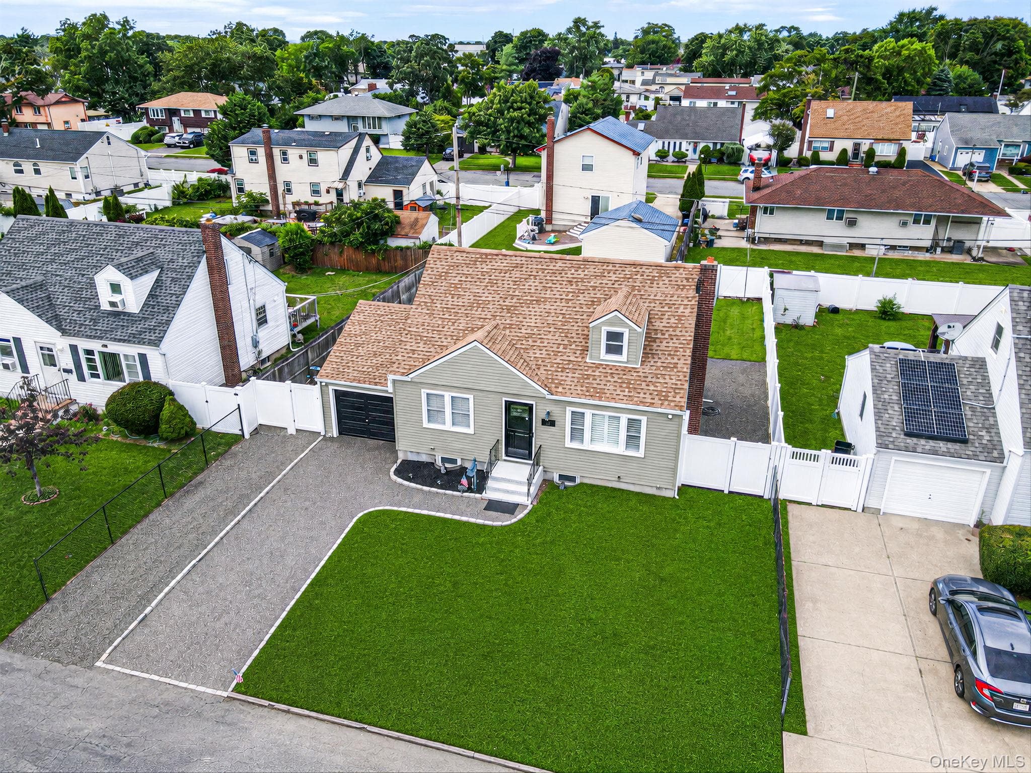 13 Maple Drive thumbnail 4