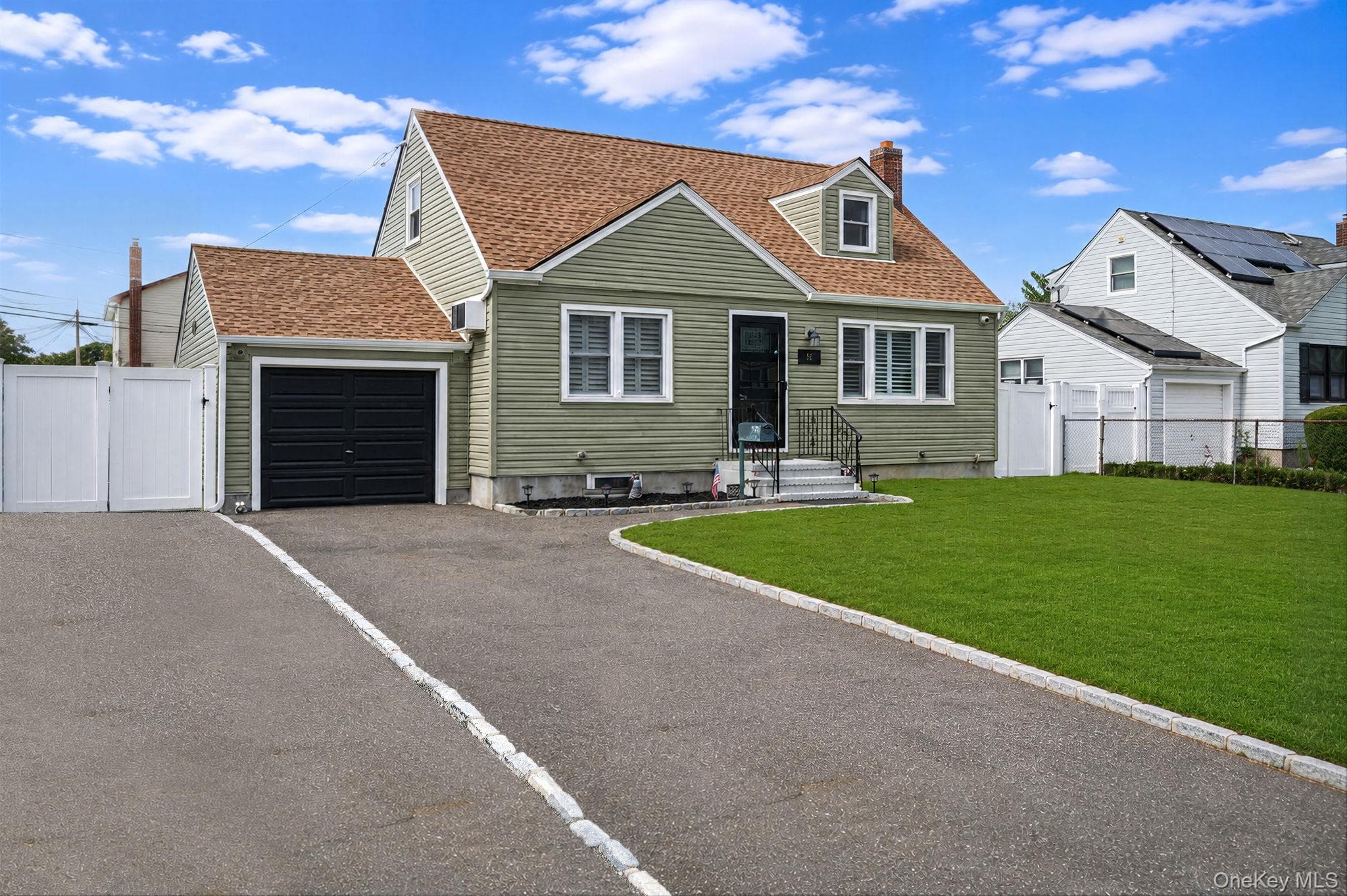 13 Maple Drive thumbnail 2