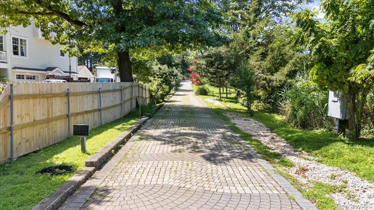 31 Bevin Road thumbnail 49