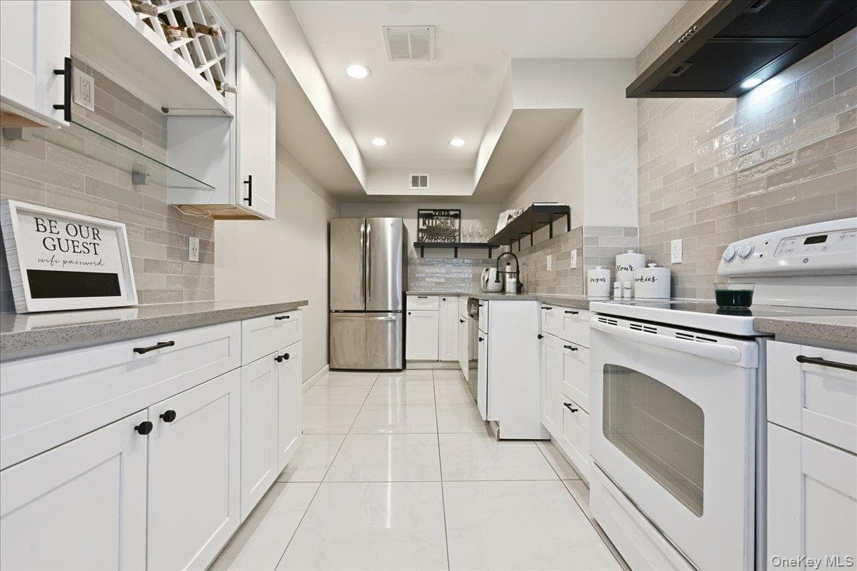 47 Alhambra Drive thumbnail 7