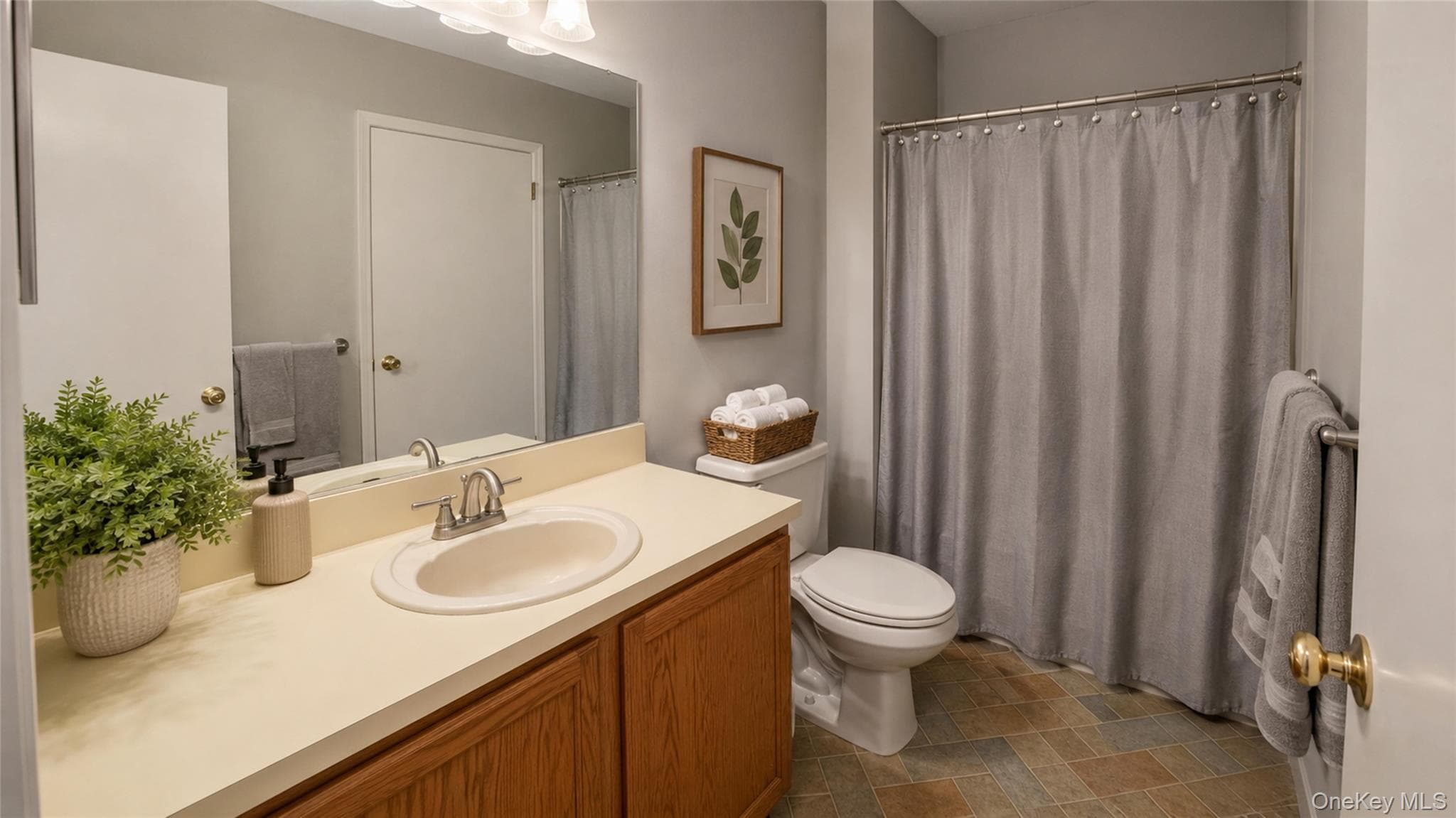 53 Village Circle Unit: E053 thumbnail 9