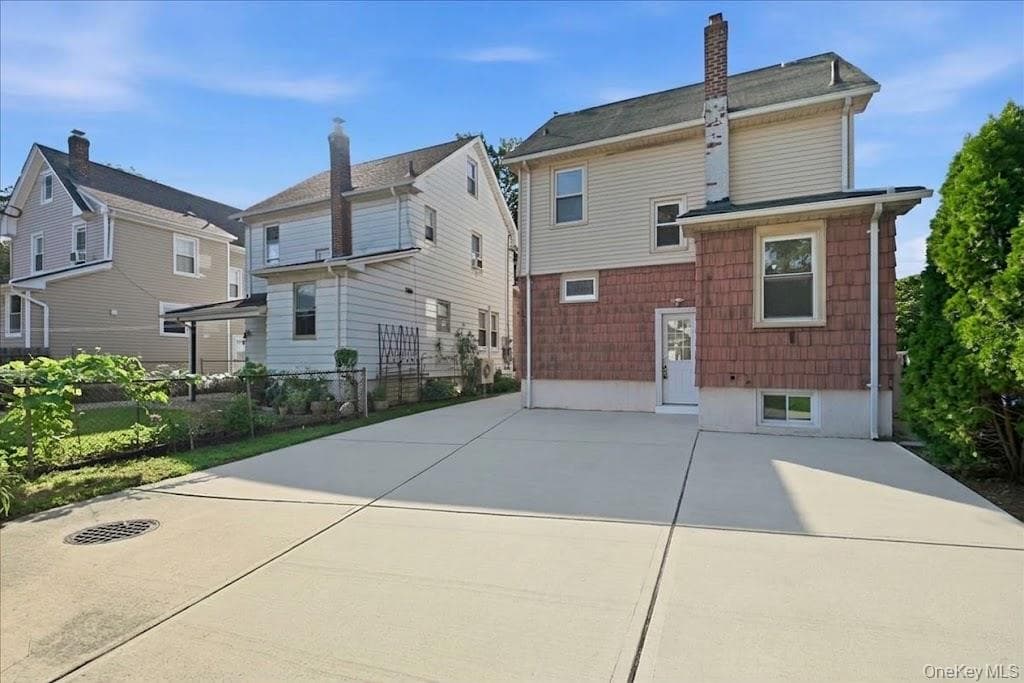 22237 Edmore Avenue thumbnail 26