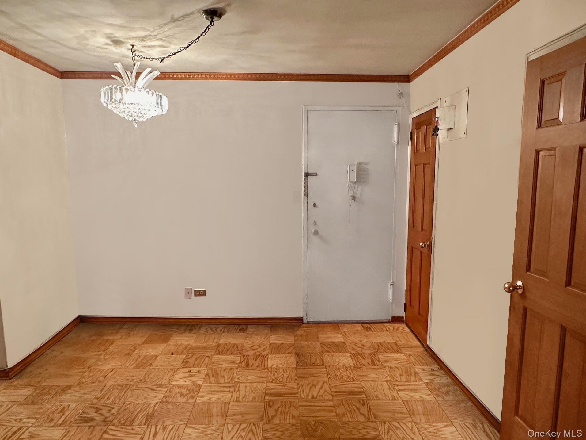 61-20 Grand Central Parkway Unit: C102 thumbnail 5