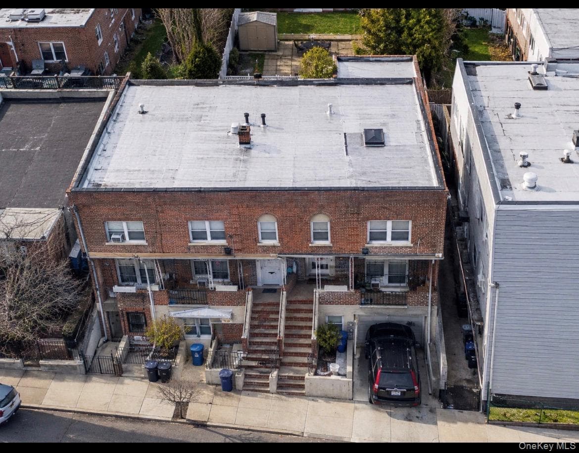 3233 58th Street, Woodside
