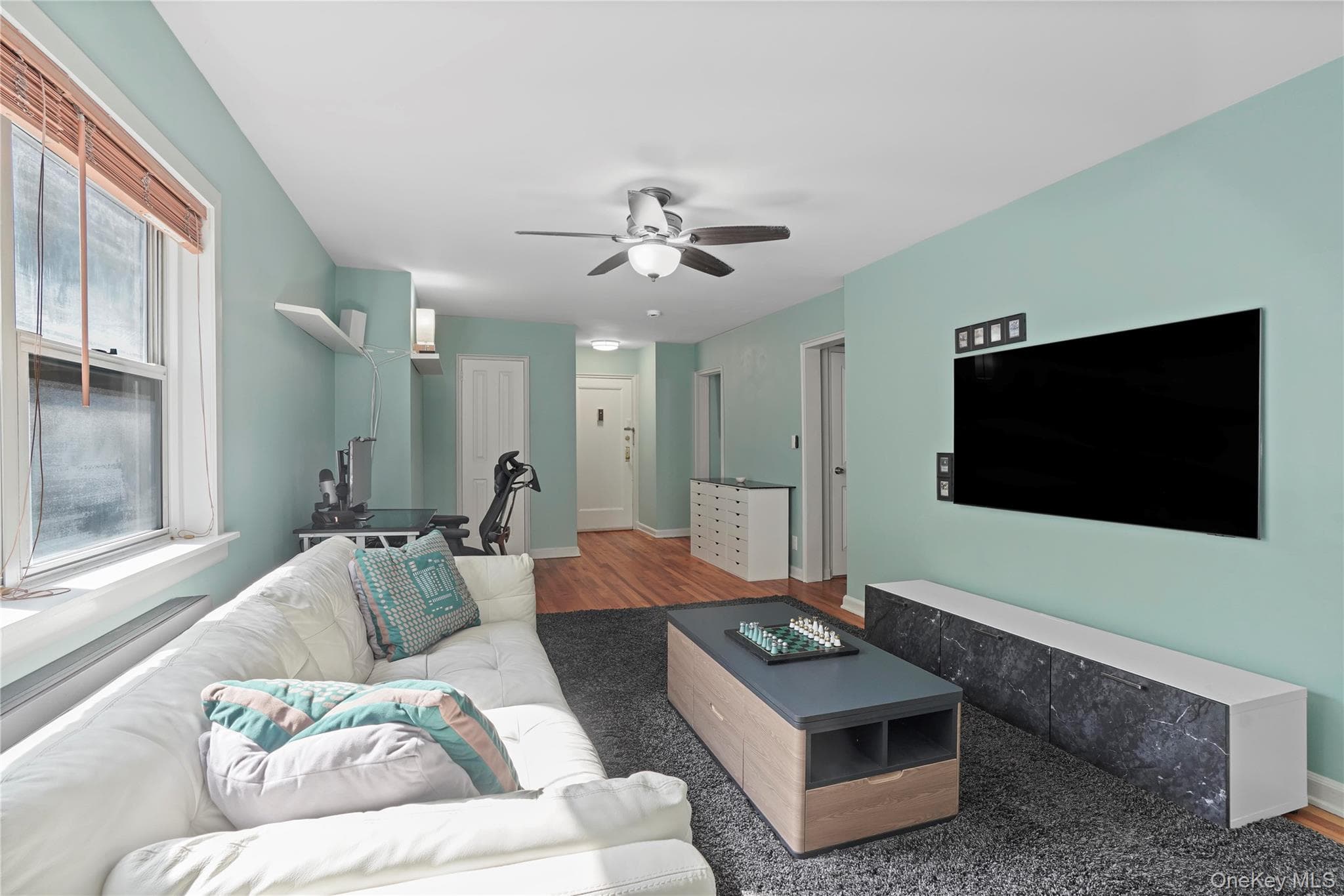 330 S Broadway Unit: D11 thumbnail 13
