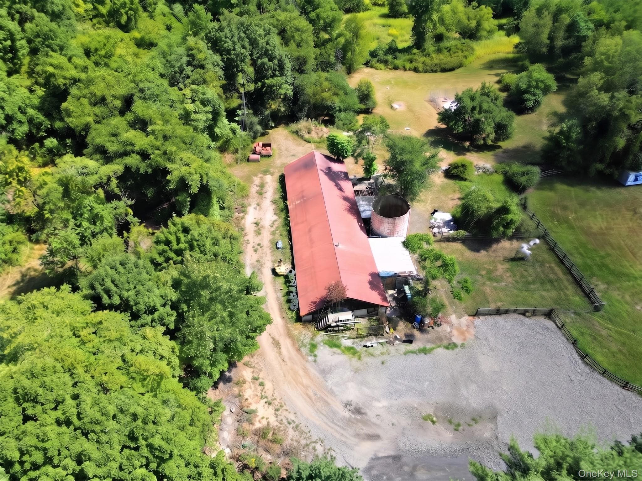 686 Route 17m, Middletown
