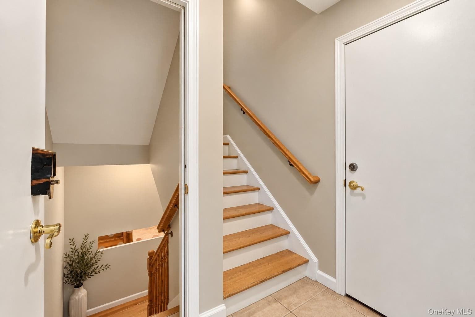 12 Widman Court Unit: 201 thumbnail 5