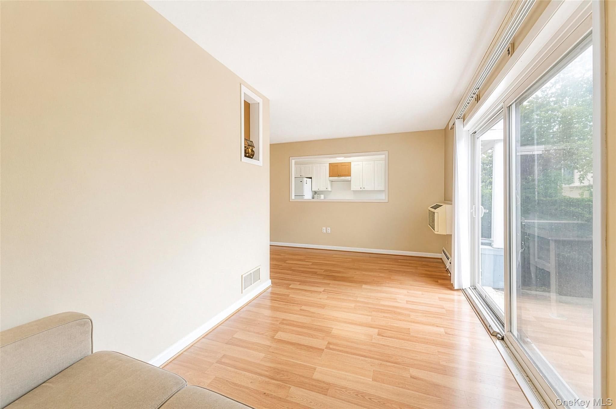 263 N Newbridge Road thumbnail 7