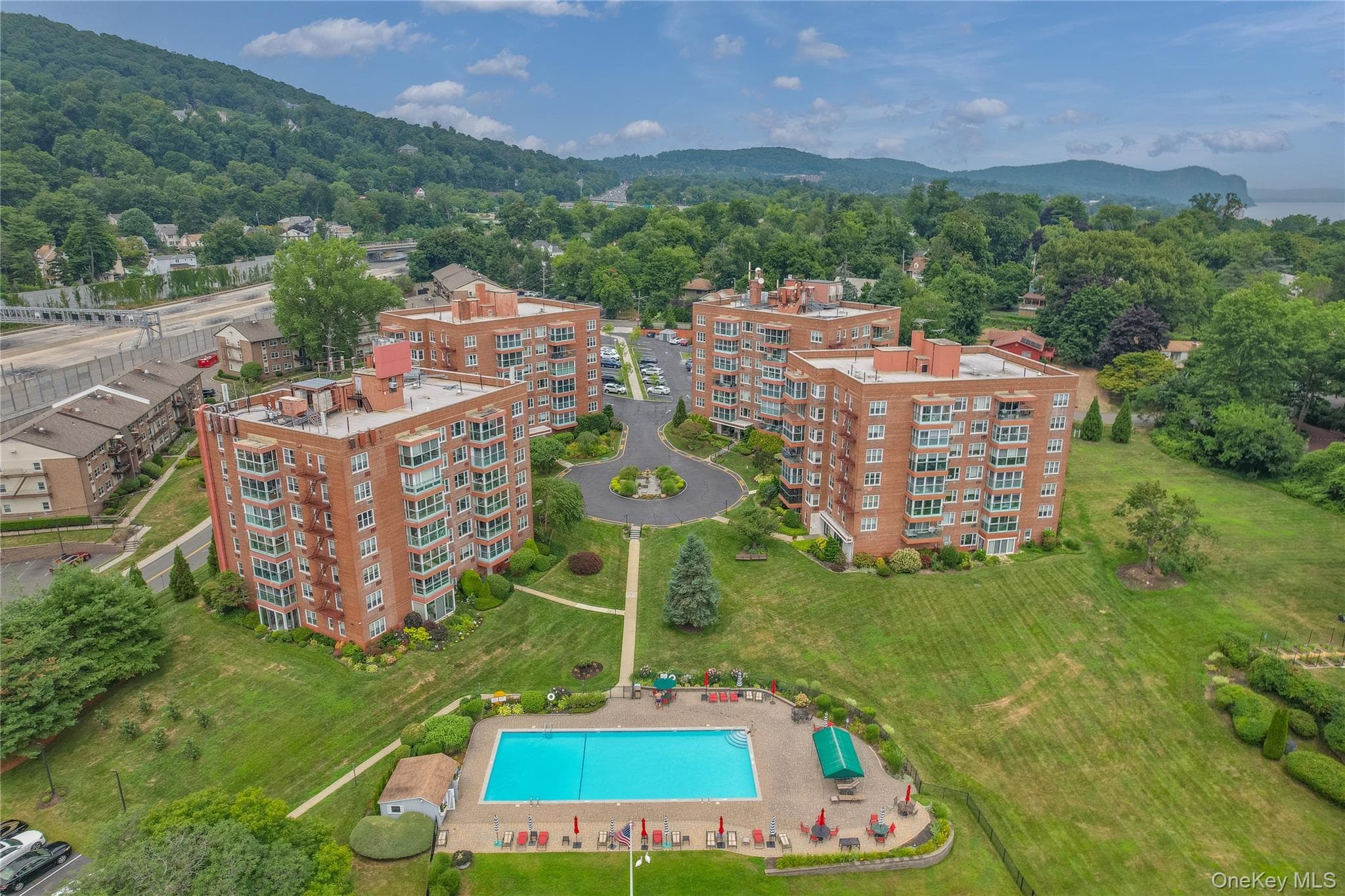 4 Salisbury Point Unit: 4A thumbnail 31