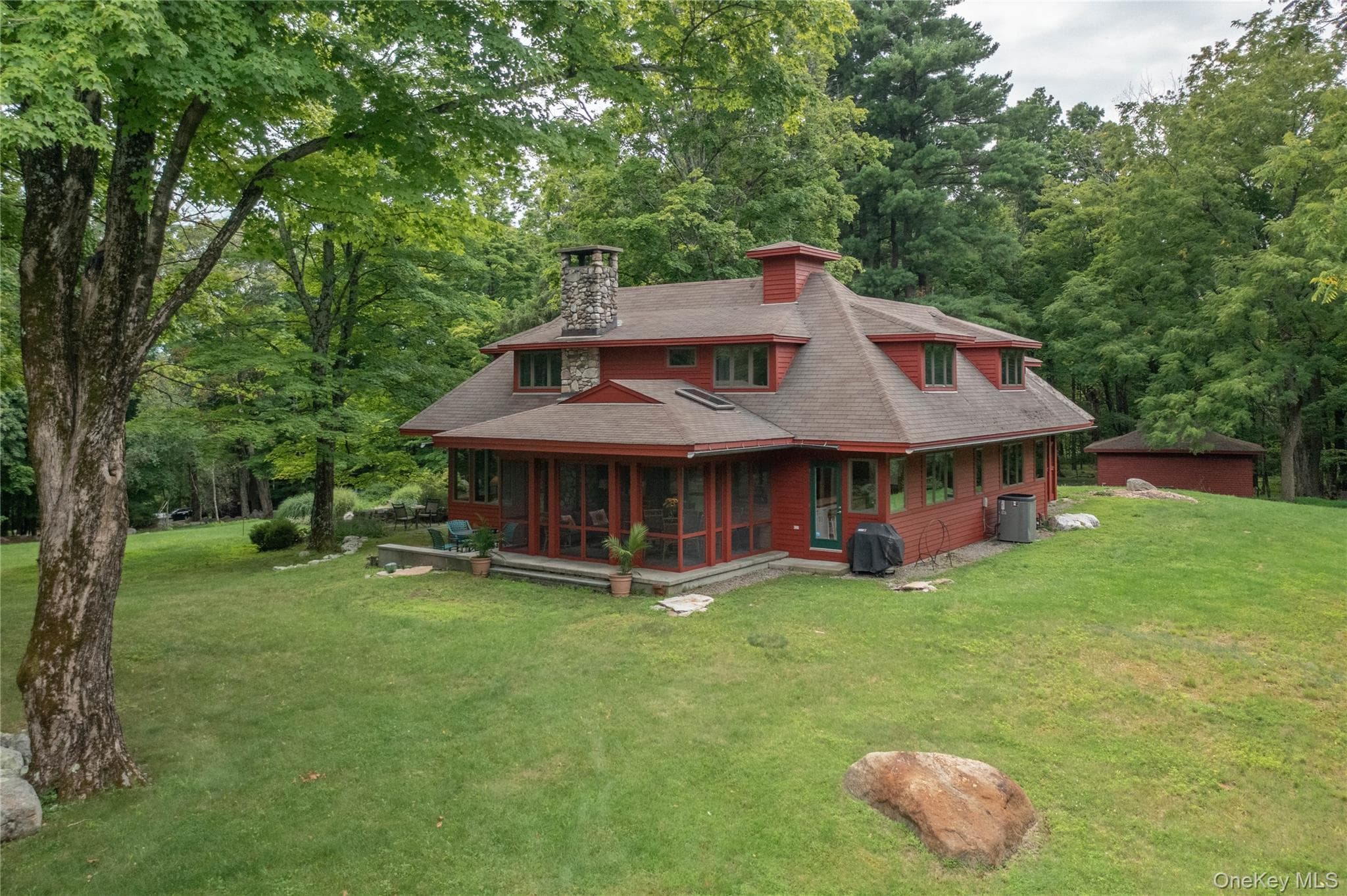 52 Camp Ridge Road thumbnail 40