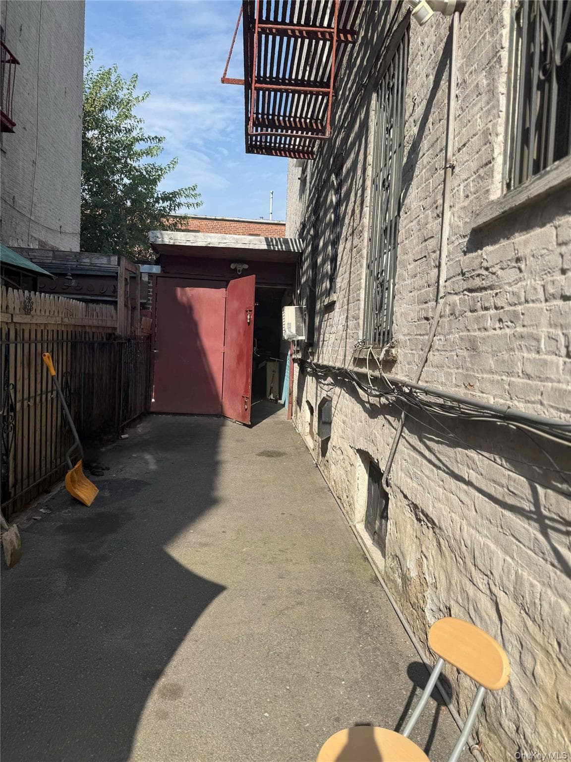 761 Miller Avenue thumbnail 2