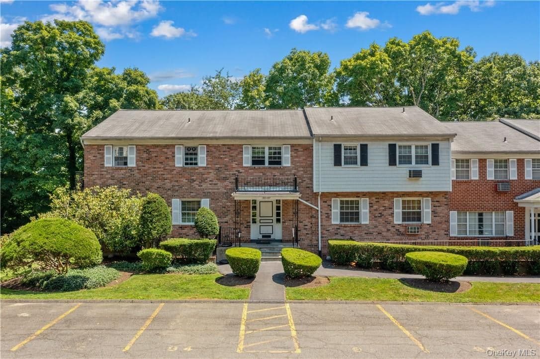 315 Woodland Hills Road, White Plains