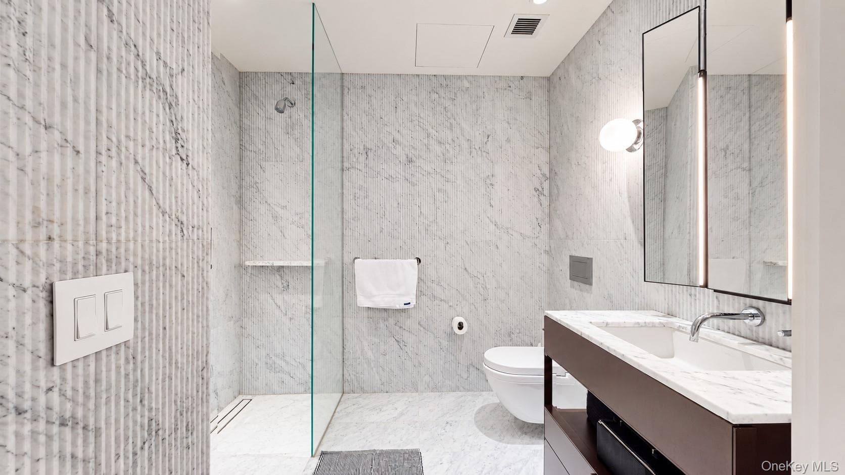 135 E 47th Street Unit: 22F thumbnail 18