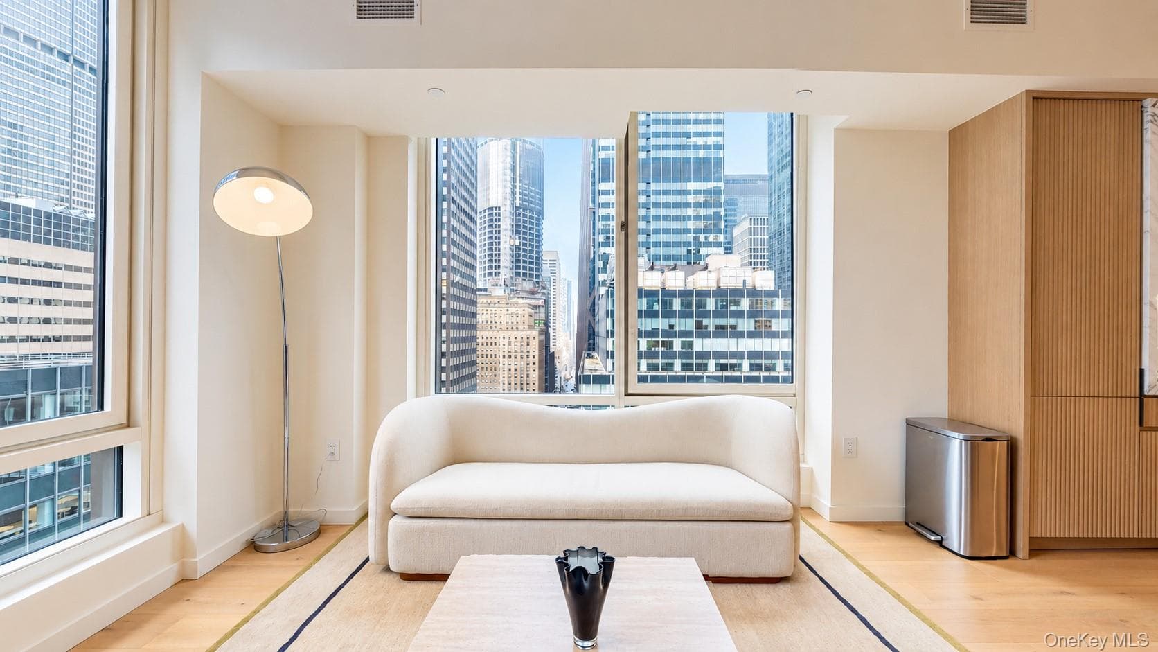 135 E 47th Street Unit: 22F thumbnail 15