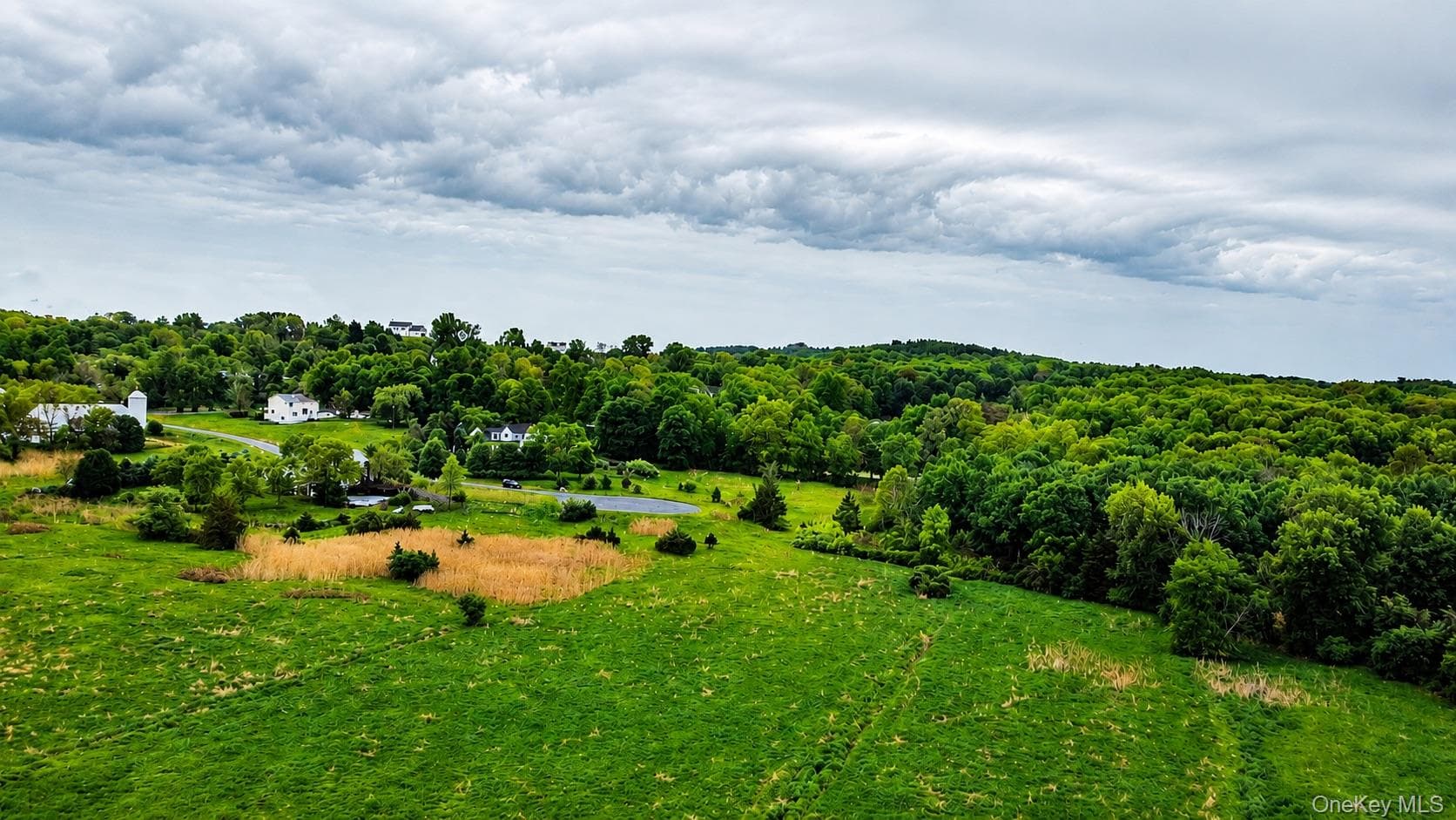 492 Black Meadow Road thumbnail 6