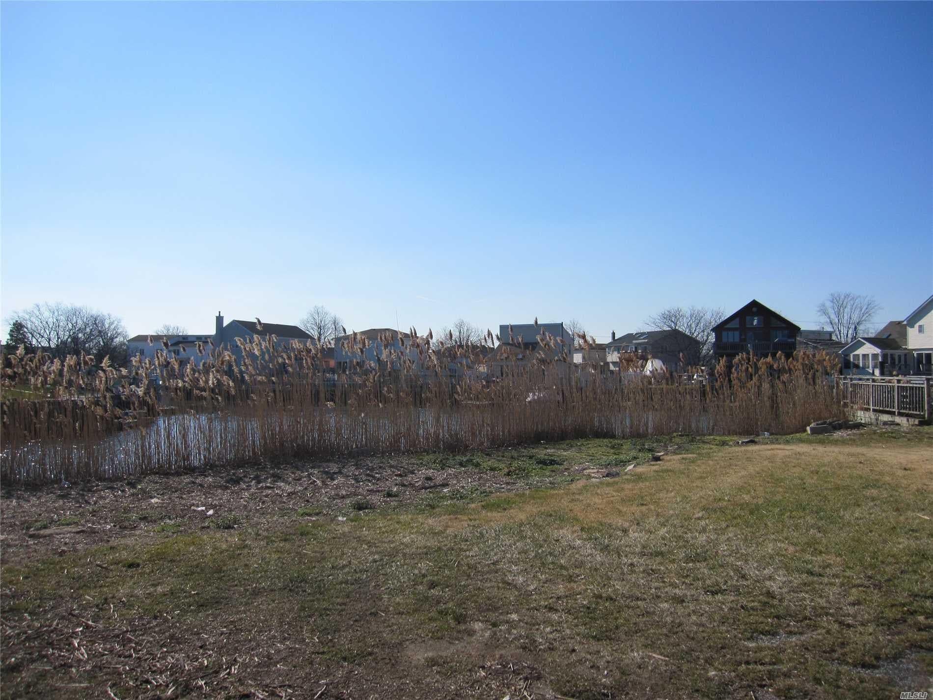 Island Place thumbnail 6