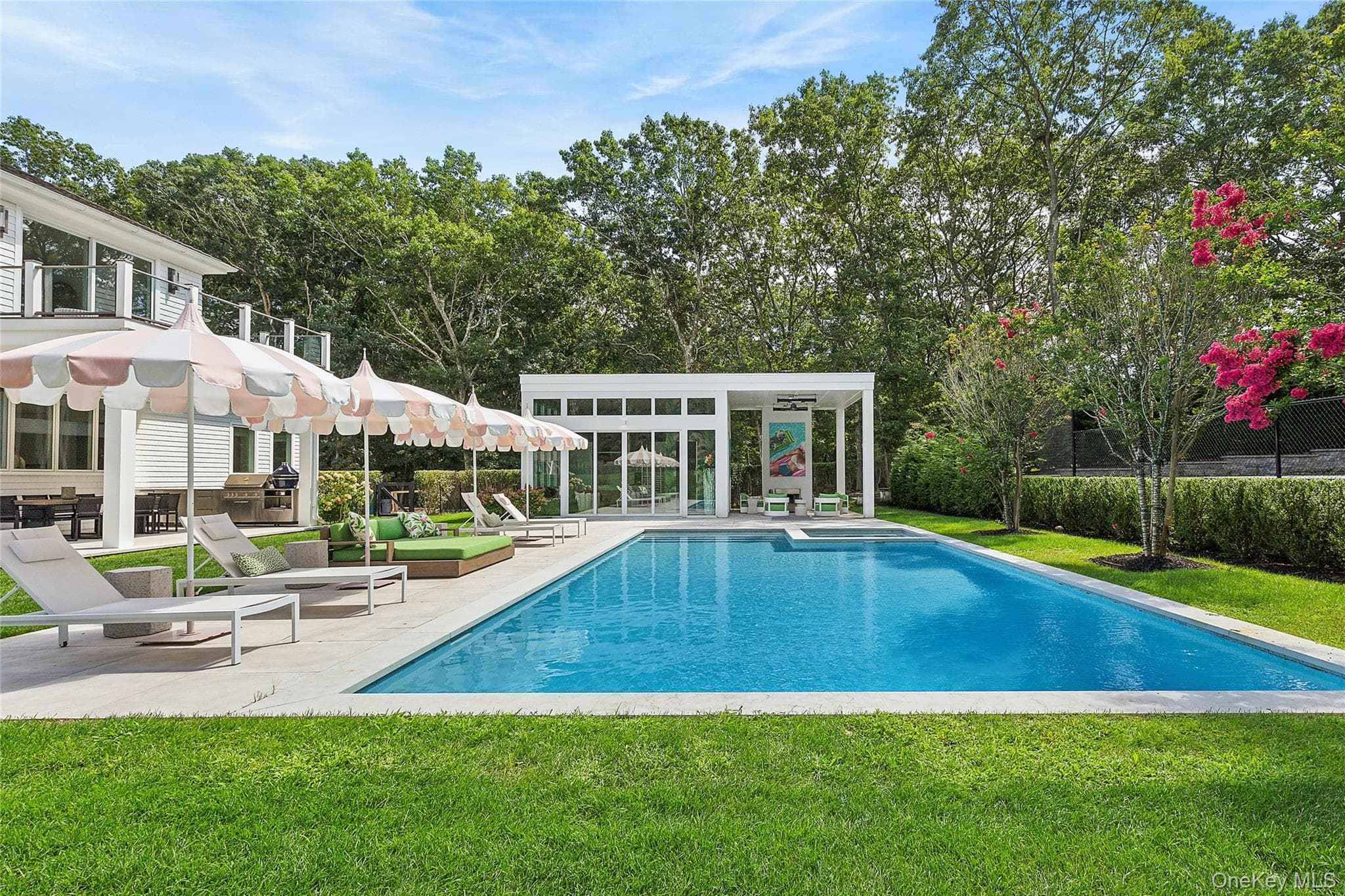 1552 Deerfield Road thumbnail 3